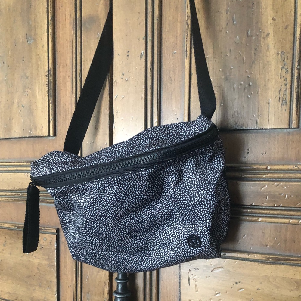 Lululemon Crossbody Belt Bag